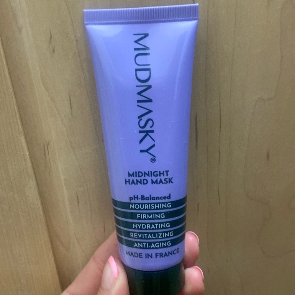 Hand mask